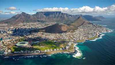 Kapstaden med Taffelbergen i bakgrunden. Foto: Shutterstock